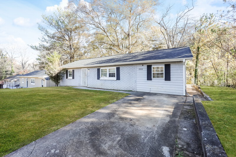 0/Mo, 2924 SPRINGSIDE PL Atlanta, GA 30354 Front View 3