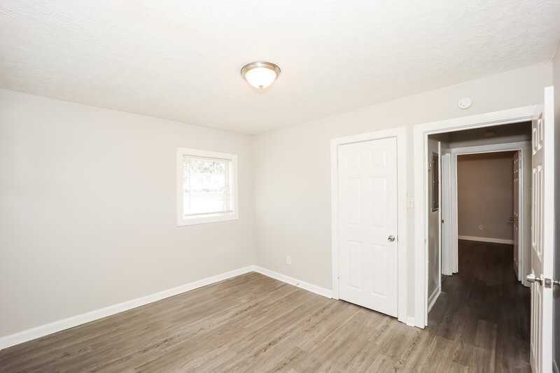 0/Mo, 2924 SPRINGSIDE PL Atlanta, GA 30354 Main Bedroom View 3