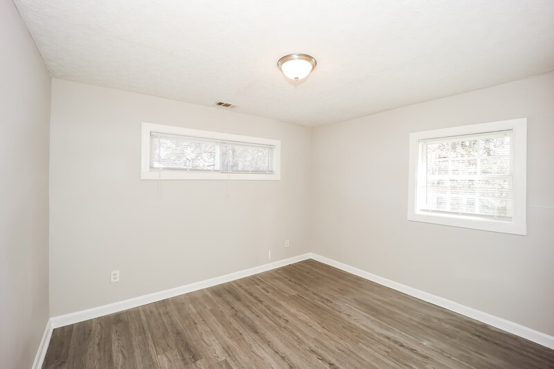 0/Mo, 2924 SPRINGSIDE PL Atlanta, GA 30354 Bedroom View 3