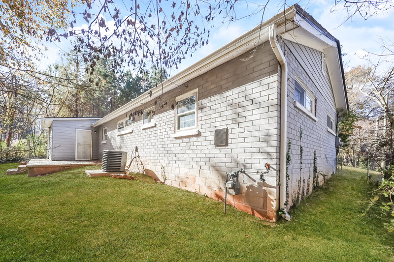 0/Mo, 2924 SPRINGSIDE PL Atlanta, GA 30354 Rear View 3