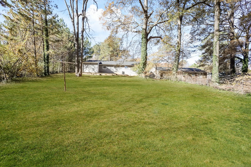 0/Mo, 2924 SPRINGSIDE PL Atlanta, GA 30354 Rear View 5