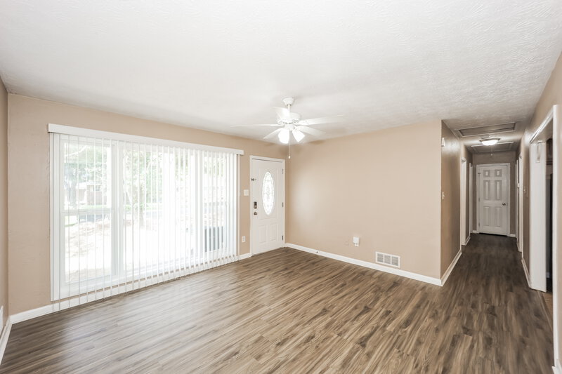 1,660/Mo, 303 Mercer Drive Jonesboro, GA 30236 Misc View 2