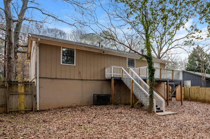 1,755/Mo, 2171 CHEROKEE VALLEY CIR Lithonia, GA 30058 Rear View 2