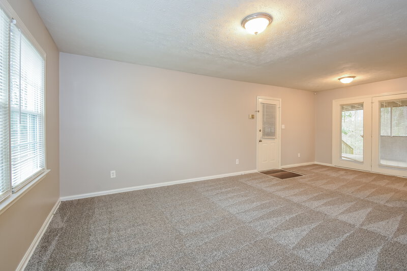 1,600/Mo, 131 Ann Trail Powder Springs, GA 30127 Living Room View 2