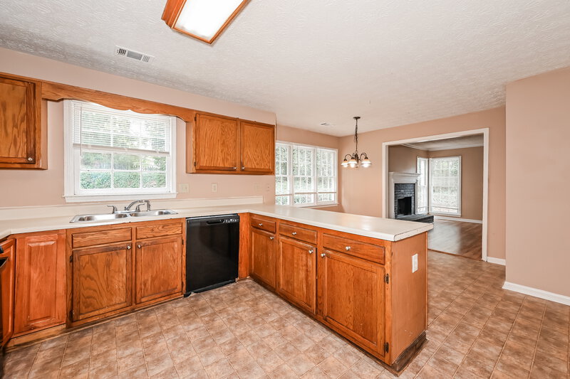 2,350/Mo, 2128 Blue Martin Court Lawrenceville, GA 30044 Kitchen View 2
