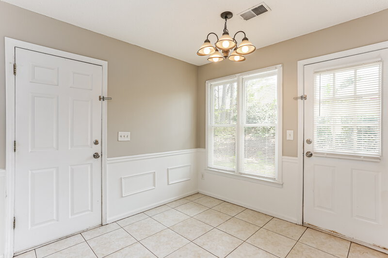 2,375/Mo, 460 Heathgate Drive Lawrenceville, GA 30044 Breakfast Nook View
