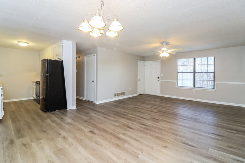 1,715/Mo, 4107 Rocky Face Drive Douglasville, GA 30135 Dining Room View