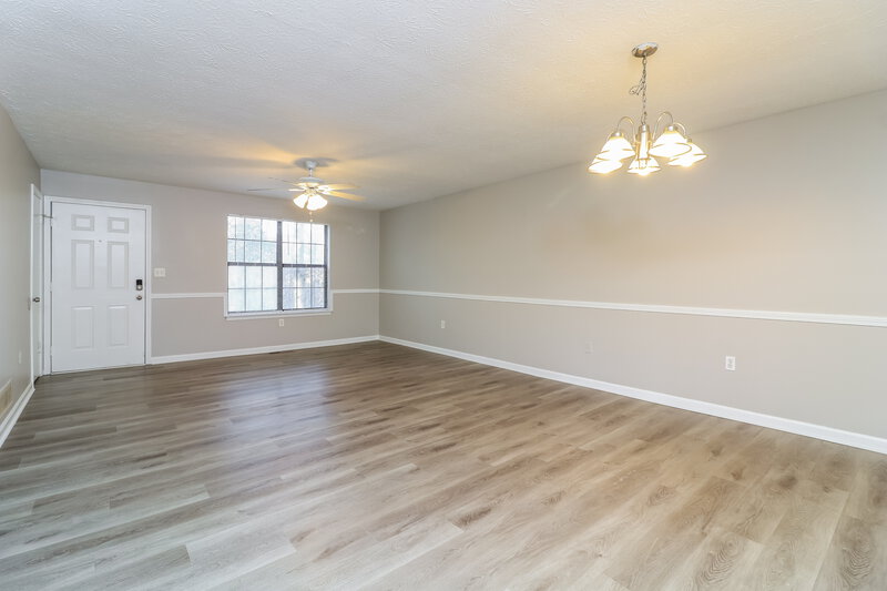 1,715/Mo, 4107 Rocky Face Drive Douglasville, GA 30135 Dining Room View 2