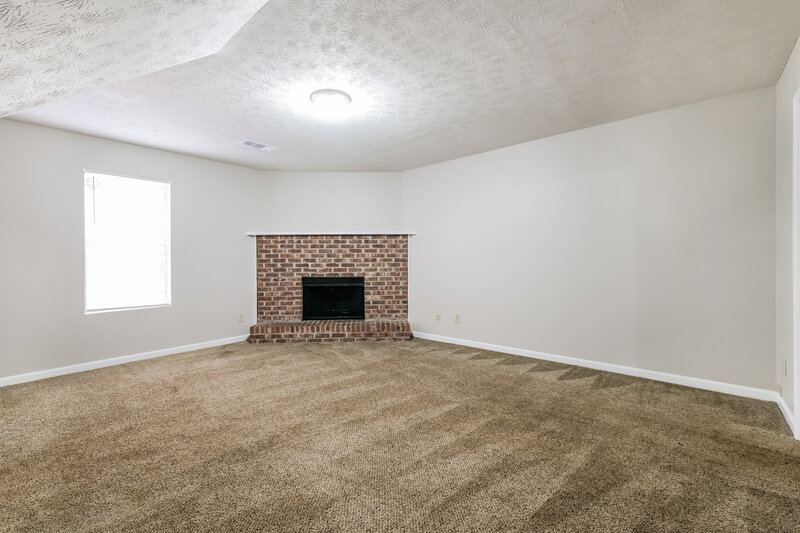 1,685/Mo, 4514 Old Lake Drive Decatur, GA 30034 Family Room View
