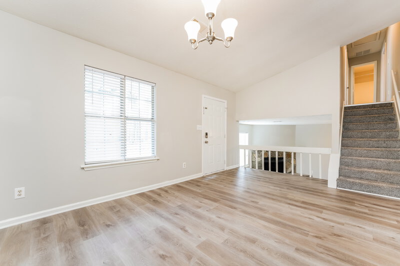 1,800/Mo, 6155 Marbut Farms Chase Lithonia, GA 30058 Dining Room View