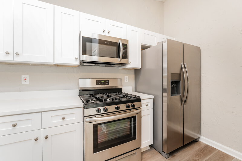 1,800/Mo, 6155 Marbut Farms Chase Lithonia, GA 30058 Kitchen View