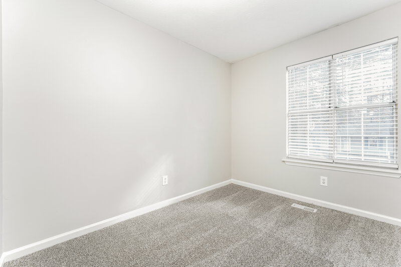 1,800/Mo, 6155 Marbut Farms Chase Lithonia, GA 30058 Bedroom View