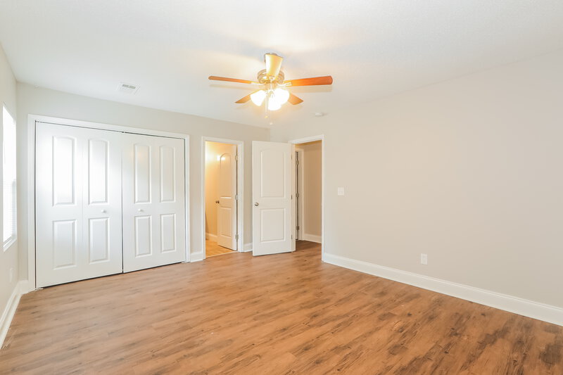 2,440/Mo, 6262 Creekford Lane Lithonia, GA 30058 Main Bedroom View