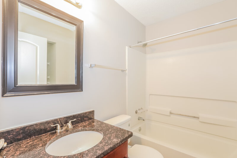 2,440/Mo, 6262 Creekford Lane Lithonia, GA 30058 Bathroom View