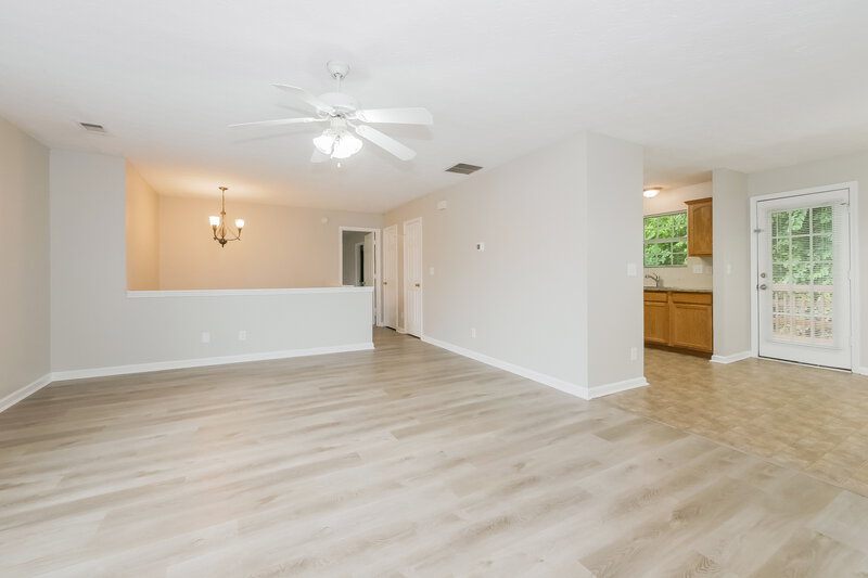 2,640/Mo, 1974 Oak Terrace Drive SE Atlanta, GA 30316 Living Room View 2