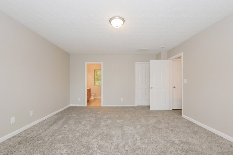 2,640/Mo, 1974 Oak Terrace Drive SE Atlanta, GA 30316 Main Bedroom View 2