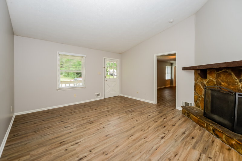 3,340/Mo, 1847 Litchfield Road Snellville, GA 30078 Living Room View 4