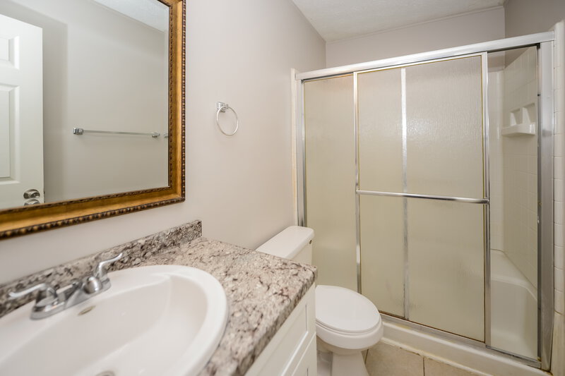 3,340/Mo, 1847 Litchfield Road Snellville, GA 30078 Main Bathroom View