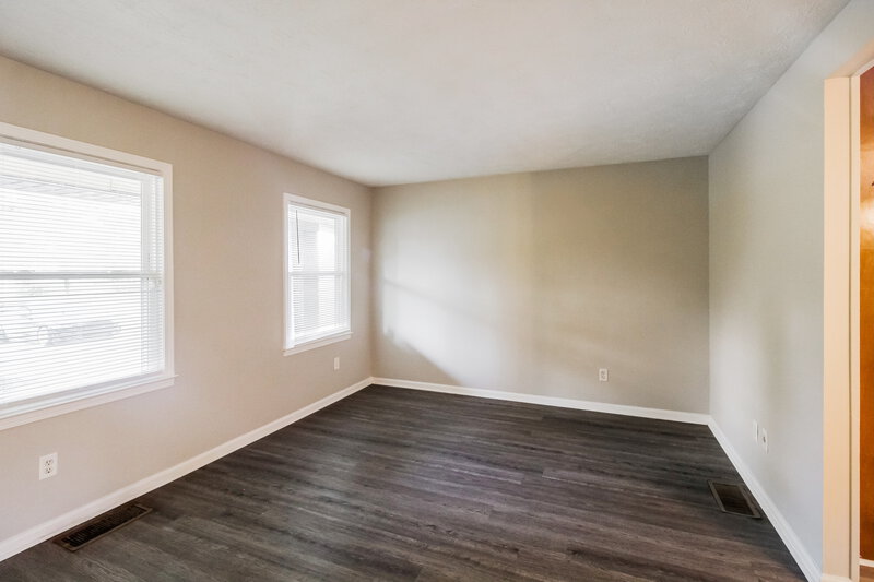 1,595/Mo, 2244 Briarwood Circle Conyers, GA 30094 Living Room View