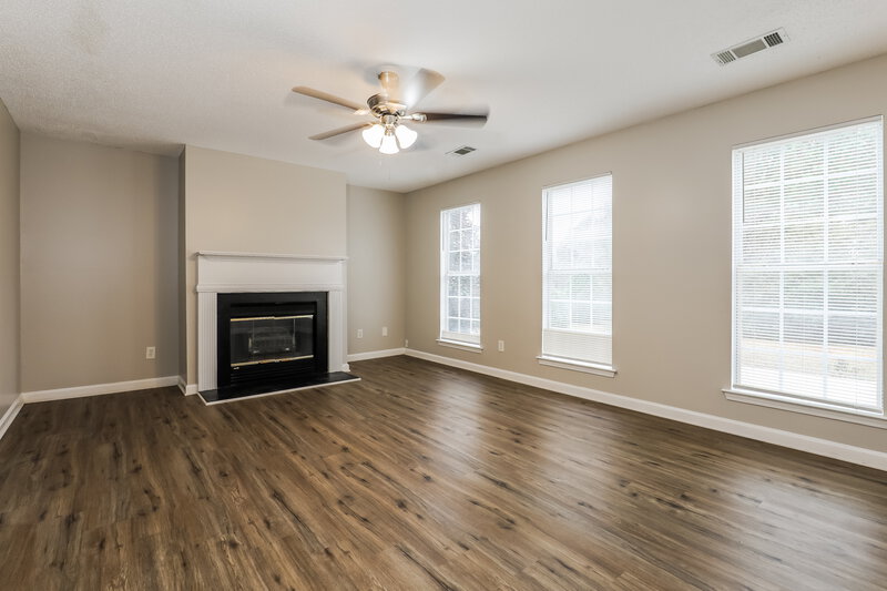 2,045/Mo, 5501 Vanity Joys Lane Ellenwood, GA 30294 Living Room View