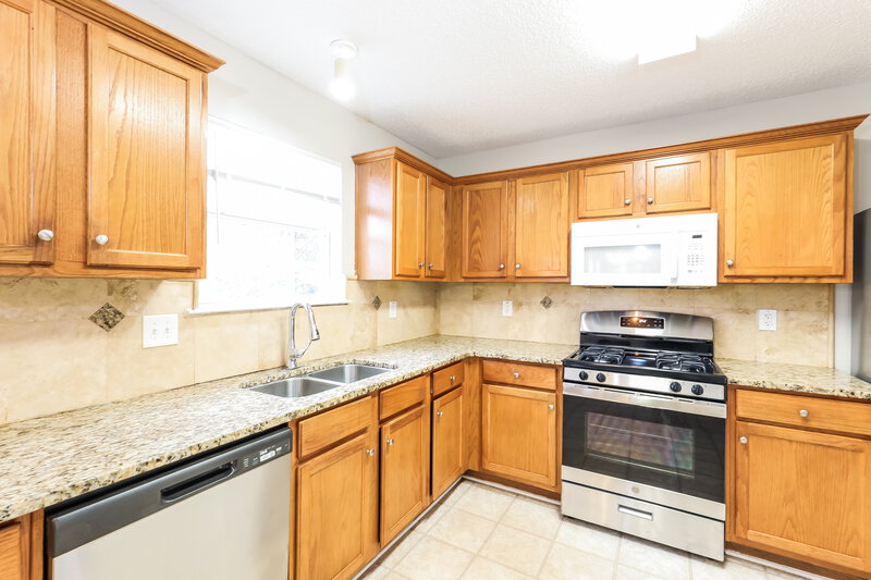 2,045/Mo, 5501 Vanity Joys Lane Ellenwood, GA 30294 Kitchen View