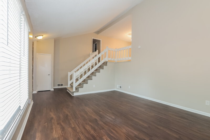 0/Mo, 581 Rock Shadow Court Stone Mountain, GA 30087 Living Room View 2