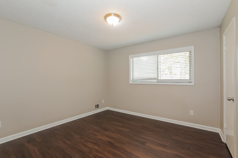 0/Mo, 581 Rock Shadow Court Stone Mountain, GA 30087 Bedroom View