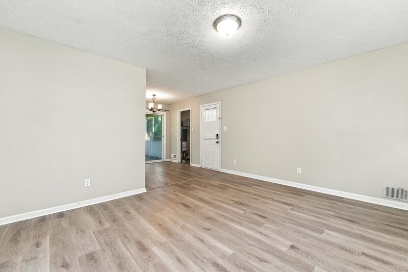 1,490/Mo, 927 Sigman Road NW Conyers, GA 30012 Living Room View