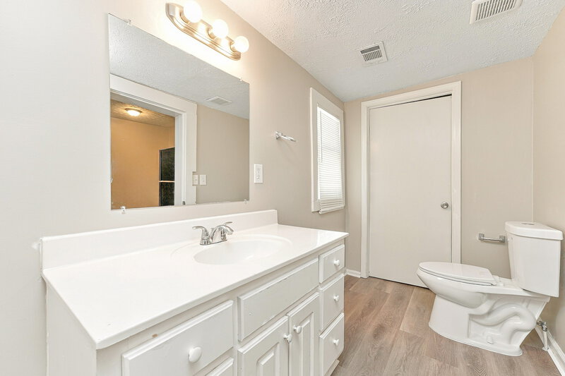 1,490/Mo, 6129 Sorrell St NE Covington, GA 30014 Primary Bathroom View 2