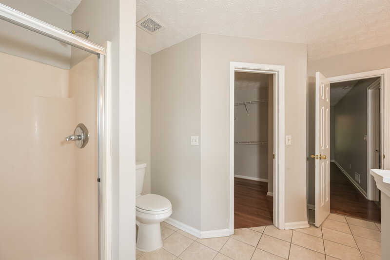 2,395/Mo, 710 Maggie Mae Lane Lawrenceville, GA 30045 Main Bathroom View