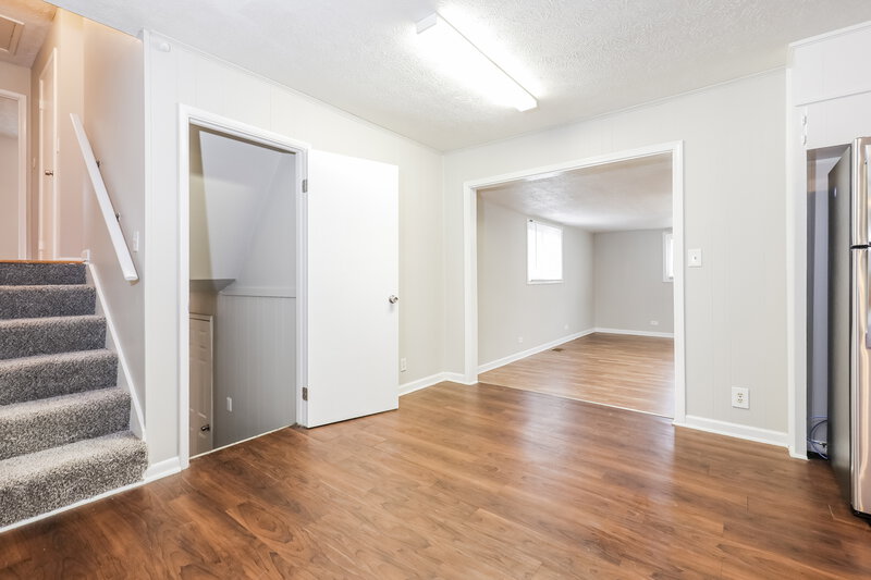 2,450/Mo, 2796 Kathie Lane Ellenwood, GA 30294 Main Bedroom View