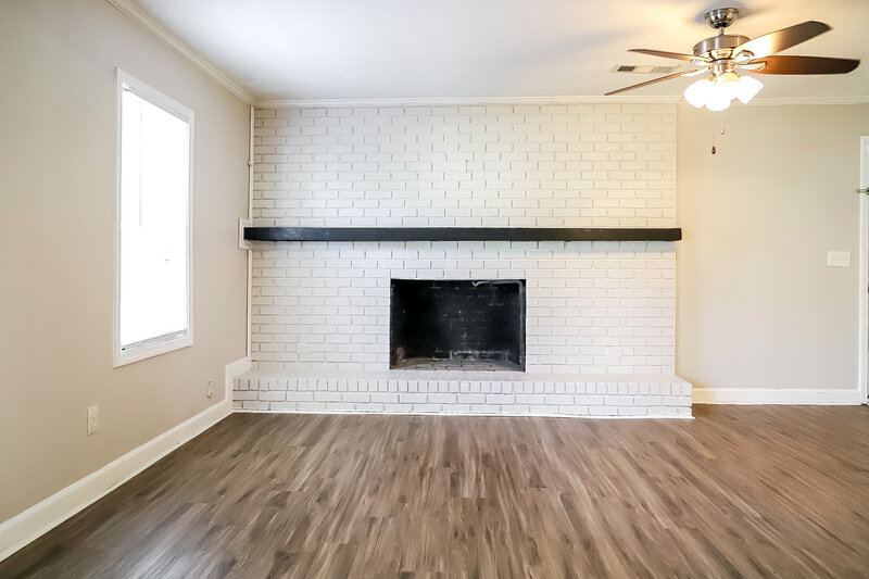 1,600/Mo, 302 Wren Circle Austell, GA 30168 Living Room View