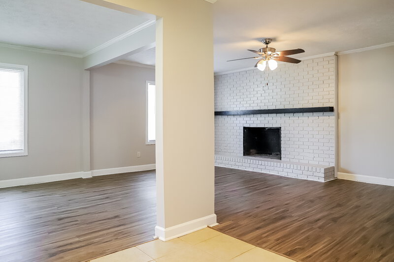 1,600/Mo, 302 Wren Circle Austell, GA 30168 Living Room View 3