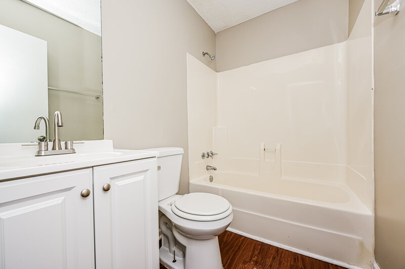 1,790/Mo, 1161 Salisbury Trl Riverdale, GA 30296 Bathroom View