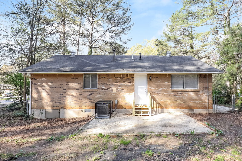 1,395/Mo, 8270 Attleboro Drive Jonesboro, GA 30238 Rear View