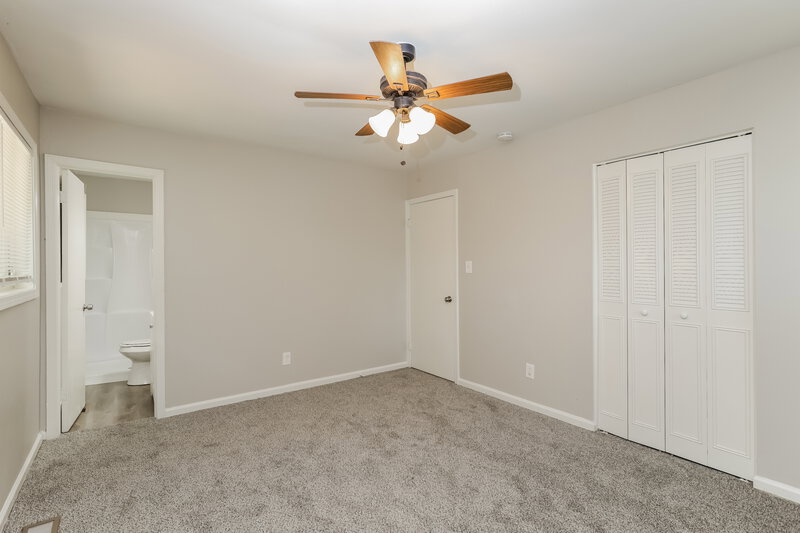 2,200/Mo, 1556 Wren Road Jonesboro, GA 30238 Main Bedroom View