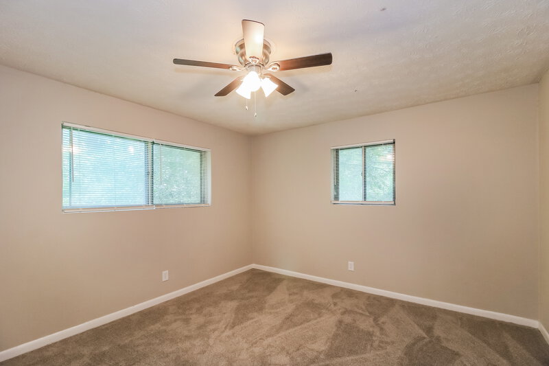1,720/Mo, 233 Lucan Way Riverdale, GA 30274 Main Bedroom View