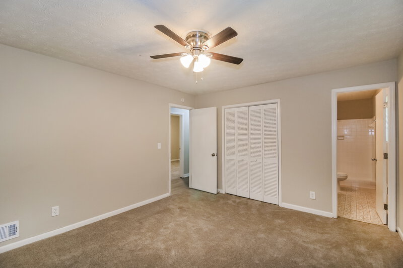 1,720/Mo, 233 Lucan Way Riverdale, GA 30274 Main Bedroom View 2