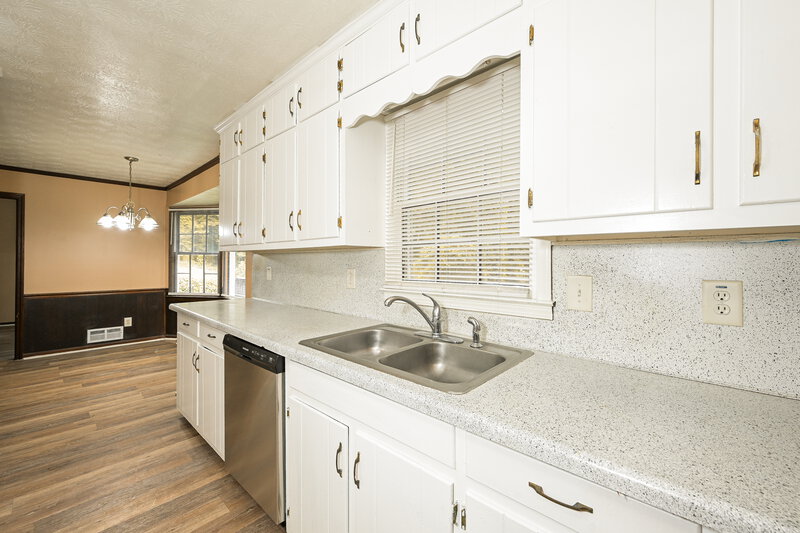 2,300/Mo, 4434 Luxembourg Drive Decatur, GA 30034 Misc View 3