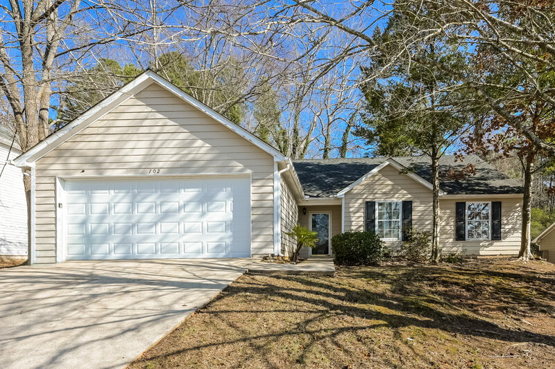 1,725/Mo, 702 Fair Harbor Drive Lithonia, GA 30058 External View