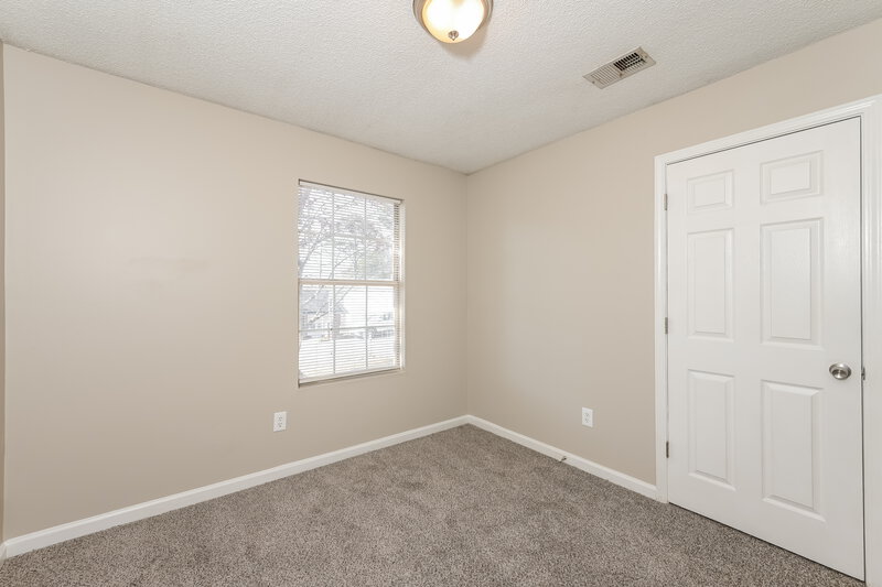 1,725/Mo, 702 Fair Harbor Drive Lithonia, GA 30058 Bedroom View