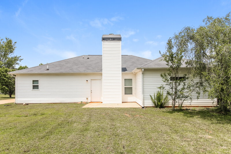 1,745/Mo, 160 Avery Drive Covington, GA 30016 Rear View