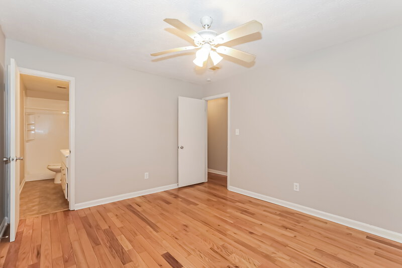 1,625/Mo, 4934 Liberty Ct Stone Mountain, GA 30087 Main Bedroom View 2