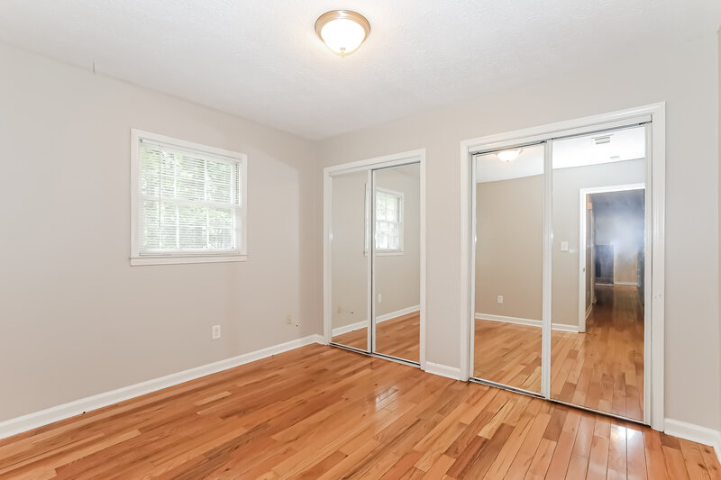 1,625/Mo, 4934 Liberty Ct Stone Mountain, GA 30087 Bedroom View 3