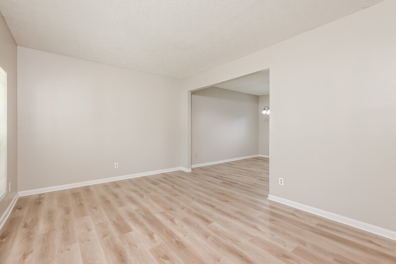 2,870/Mo, 3041 Savannah Bay Court Snellville, GA 30078 Living Room View
