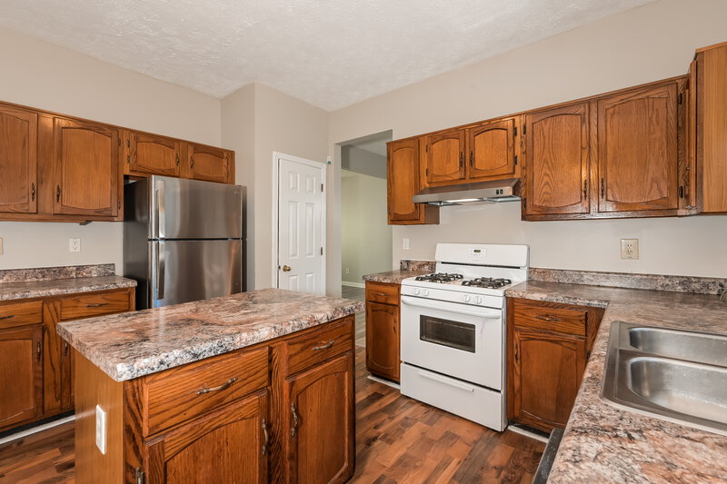 2,870/Mo, 3041 Savannah Bay Court Snellville, GA 30078 Kitchen View 2