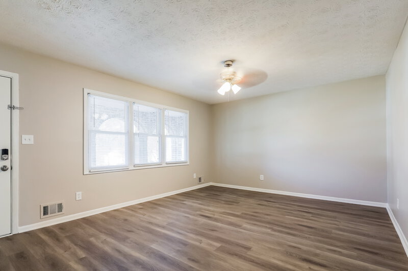 1,810/Mo, 8368 Dundy Court Jonesboro, GA 30238 Living Room View