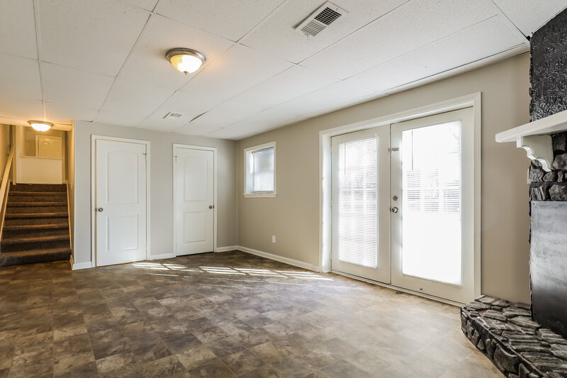 1,810/Mo, 8368 Dundy Court Jonesboro, GA 30238 Family Room View 2