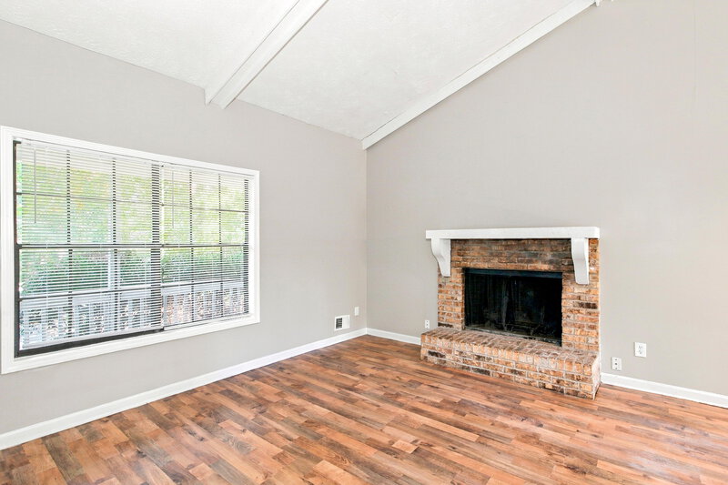 1,665/Mo, 6908 Cedar Hill Court Riverdale, GA 30296 Living Room View