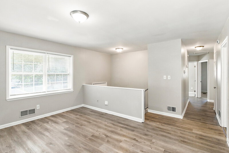 1,810/Mo, 6729 Fallawater Circle Riverdale, GA 30274 Living Room View
